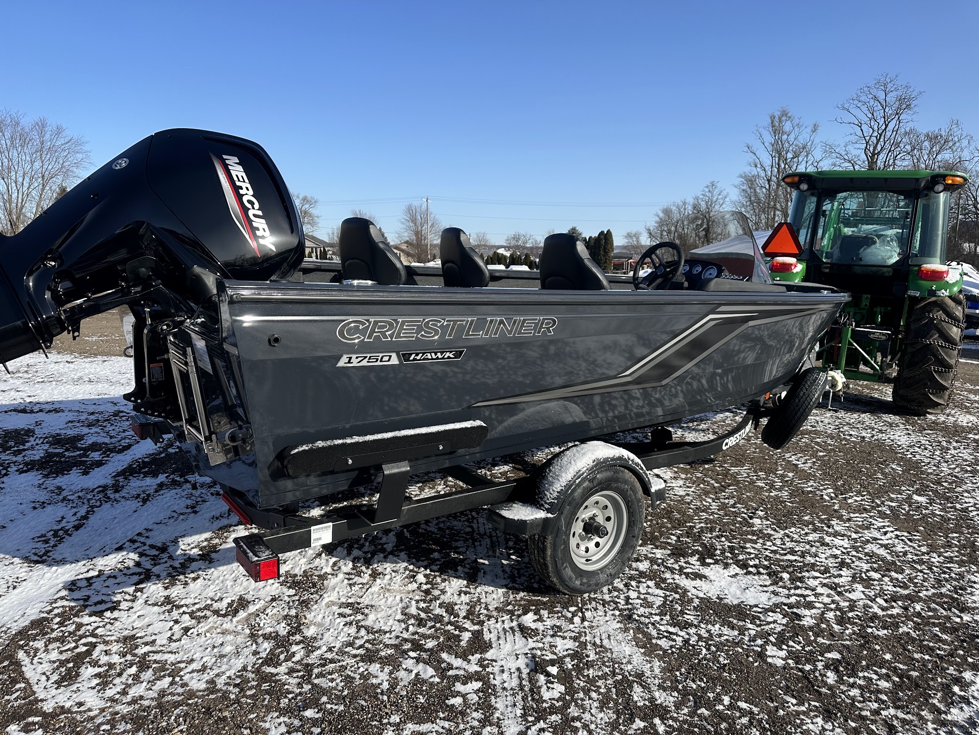 2024 Crestliner 1750 HAWK Side console,  90hp Mercury Four stoke! - Photo 5